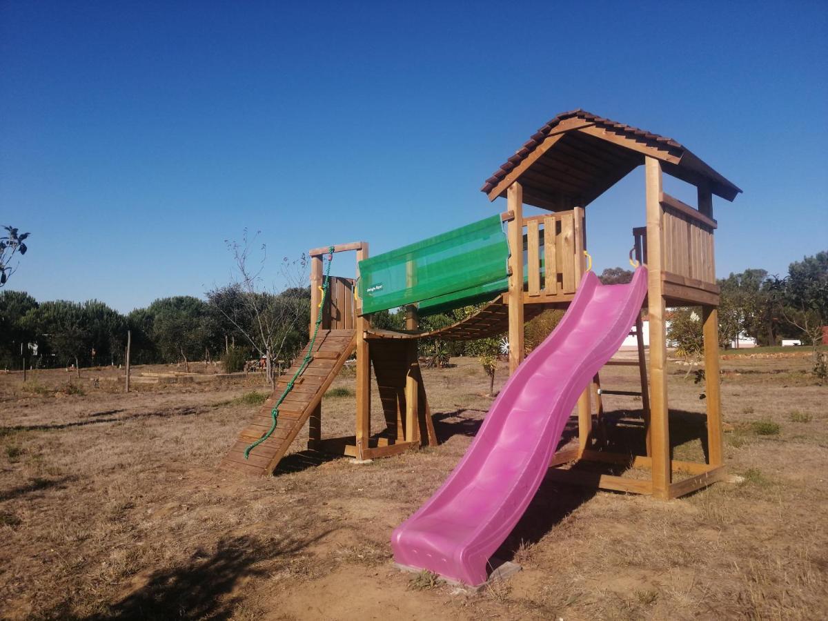 Amor De Crianca São Teotónio Exterior foto